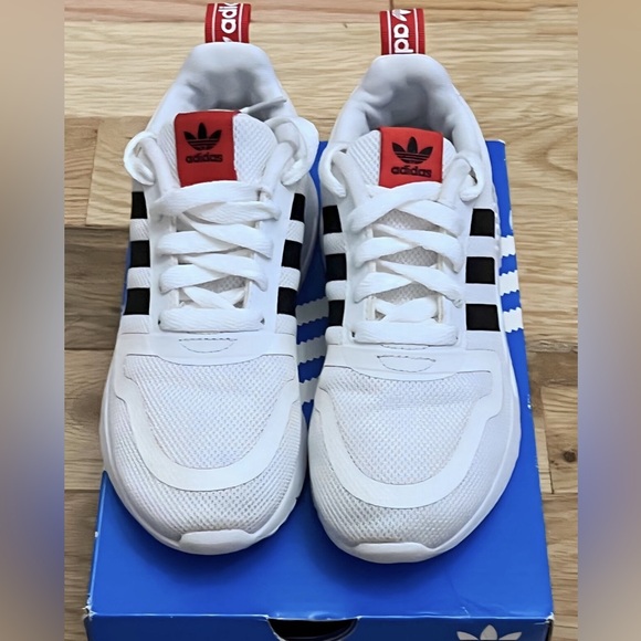 Kids Adidas Sneakers - Picture 2 of 4